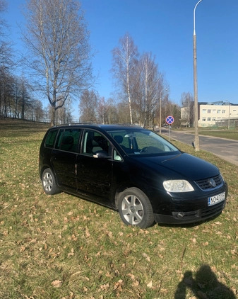 Volkswagen Touran cena 19000 przebieg: 213594, rok produkcji 2004 z Olsztyn małe 172